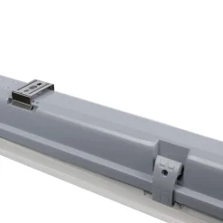 Aqua-Promo 1/60 fuktsikker armatur, 68 cm, G13, 840 lm, 4000 K