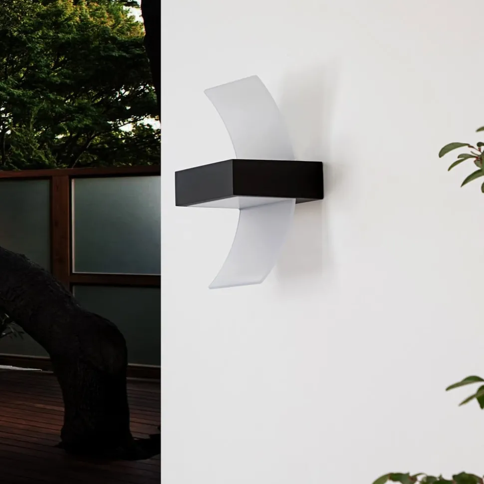 Buet LED utevegglampe Skadi