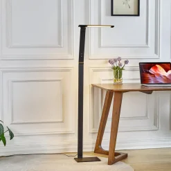 Dimbar LED-gulvlampe Salome, variabel lysfarge