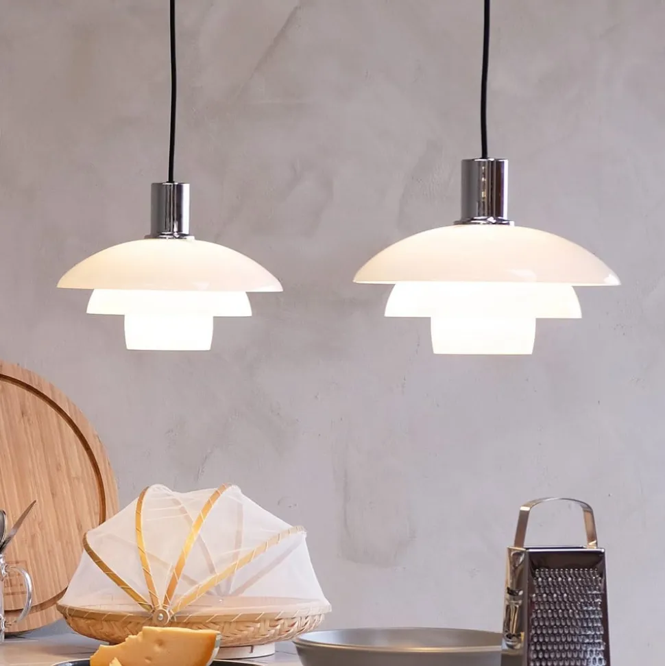 Dyberg Larsen Morph pendellampe, opal, Ø 28 cm, glass