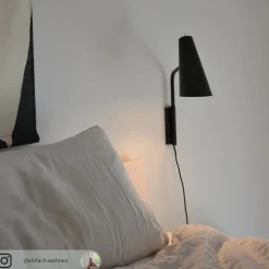 Dyberg Larsen Noa vegglampe, svart