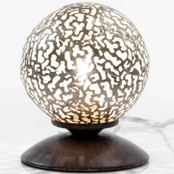 Greta - en bordlampe med Landhausflair