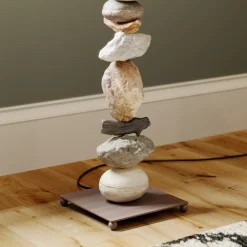 Gulvlampe Vera med stoffskjerm og steindekor