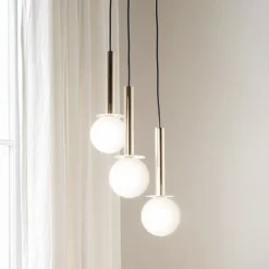 Hengelampe Daisy, 3 lyskilder, gull/hvit/svart, glass