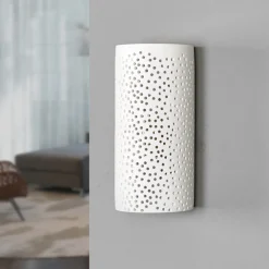 Hullmønstervegglampe Jiru av hvit gips