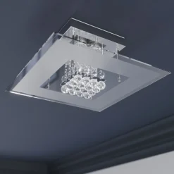 Iøynefallende LED-taklampe Lisandra til bad