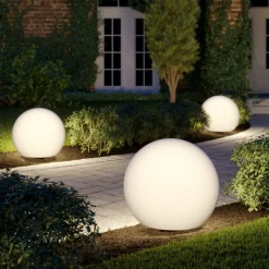 Kuleformet lampe Cumulus L til hagen, Ø 60 cm