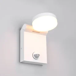 LED utendørs vegglampe Adour, matt hvit, sensor, vippbar, CCT