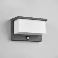 LED utendørs vegglampe Nestos, bevegelsessensor, IP54