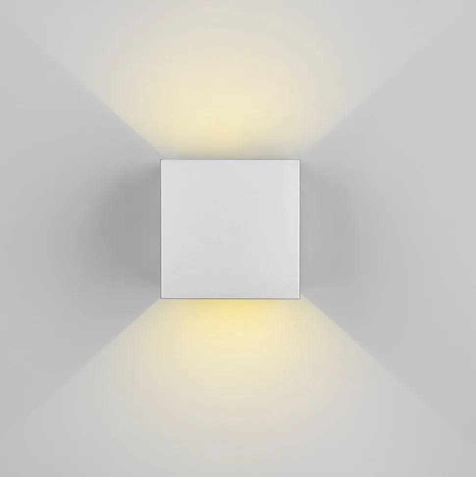 LED utendørs vegglampe Talent, titanfarget, bredde 10 cm, sensor