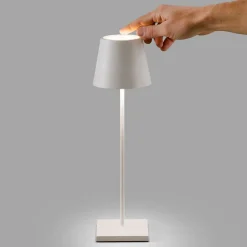 LED-bordlampe Toc med USB-lader, IP54, hvit