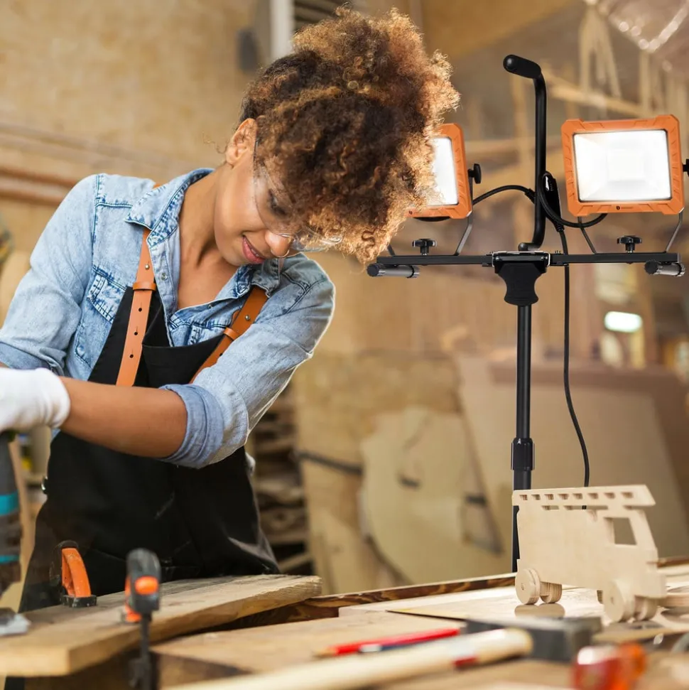 LED-byggespotlight FCL-80114 med stativ