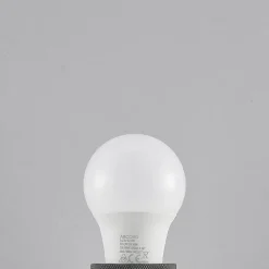 LED-pære E27 A60 4,9W 3 000 K opal 3 stk