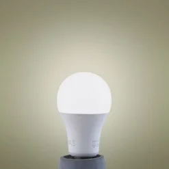 LED-pære, opal, E27, 3,8 W, 4000K, 806 lumen