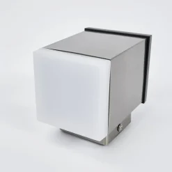 LED-solcelle-vegglampe Tyson, kantet, satinert