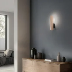 LED-vegglampe i tre Teo, furu, 31 cm, 3000 K