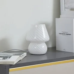 Lindby Andriana bordlampe, gul/hvit, glass, Ø 15 cm