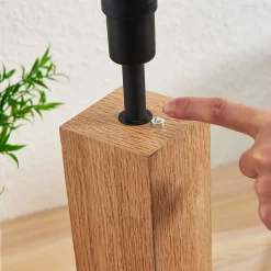 Lindby bordlampe Garry, 2 lyskilder, hvit, tre, 53 cm, E27