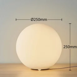 Lindby bordlampe Marike, hvit, glass, kule, Ø 25 cm, E27