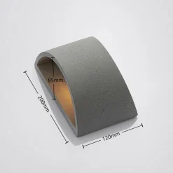 Lindby Edvin vegglampe av betong, halvrund
