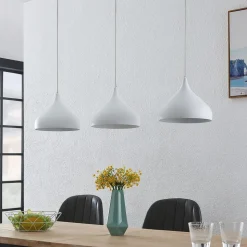 Lindby Elamira pendellampe, hvit, metall, 133 cm, 3 lyskilder.