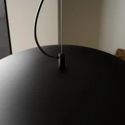 Lindby Emilienne pendellampe, svart, gullfarget, Ø 60 cm