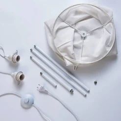 Lindby gulvlampe Liana, høyde 123 cm, hvit, tekstil