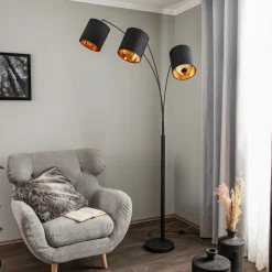 Lindby gulvlampe Nanika, svart/gull, 202 cm, E27, 3 lyskilder.