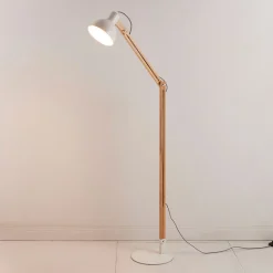 Lindby gulvlampe Shivanja, tre, justerbar, 146 cm, E27