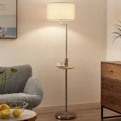 Lindby gulvlampe Zinia, nikkelfarget, hylle, USB-tilkobling