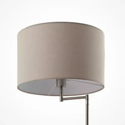 Lindby gulvlampe Zinia, nikkelfarget, hylle, USB-tilkobling