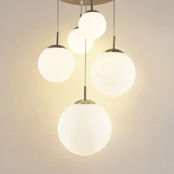 Lindby hengelampe Heleska, hvit, glass, 5 lyskilder, Ø 50 cm