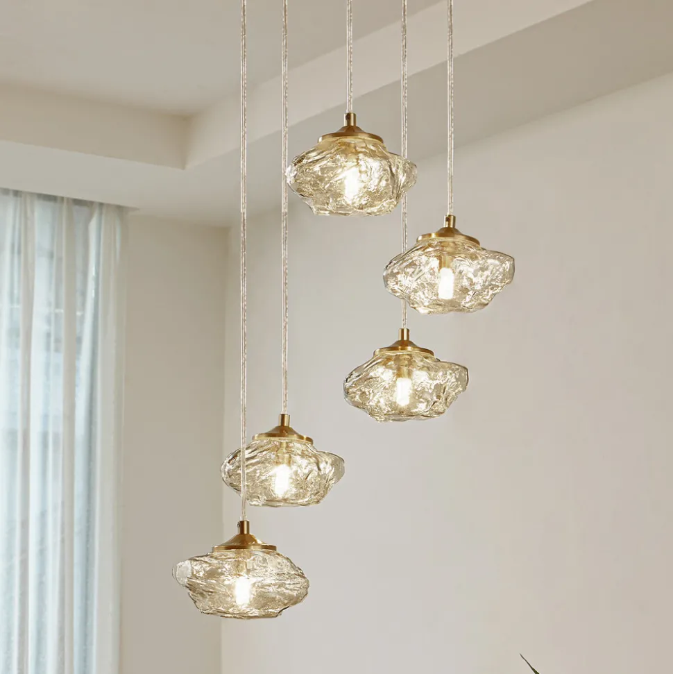 Lindby hengelampe Piatra, Ø45cm, 5 lyskilder, cognac/messing, glass