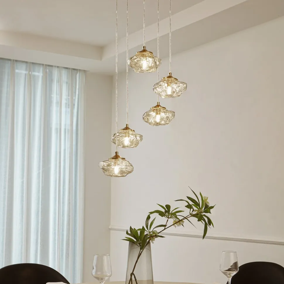 Lindby hengelampe Piatra, Ø45cm, 5 lyskilder, cognac/messing, glass