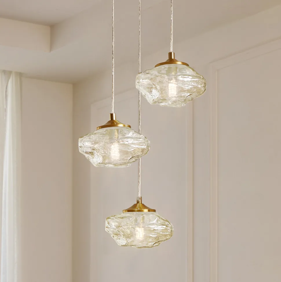 Lindby hengelampe Piatra, Ø25cm, 3 lyskilder, cognac/messing, glass