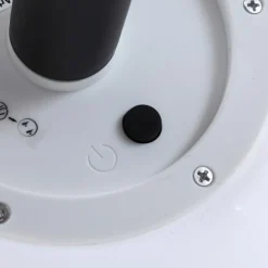 Lindby LED-solcellelamper Lago, sett med 3, kuler, jordspyd, hvit