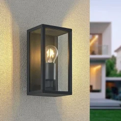 Lindby utendørs vegglampe Peldar, klar, 1 lyskilde, 26 cm, metall