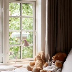 Louis Poulsen NJP Mini LED-bordlampe sart rosa