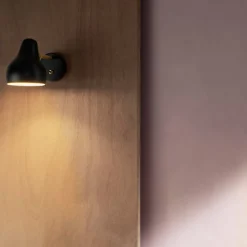 Louis Poulsen VL38 – LED-designvegglampe, svart