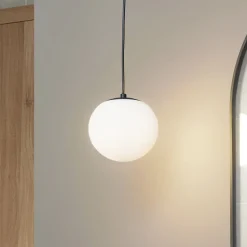 Lucande hengelampe Bidolo, svart, glass, Ø 15 cm, IP44