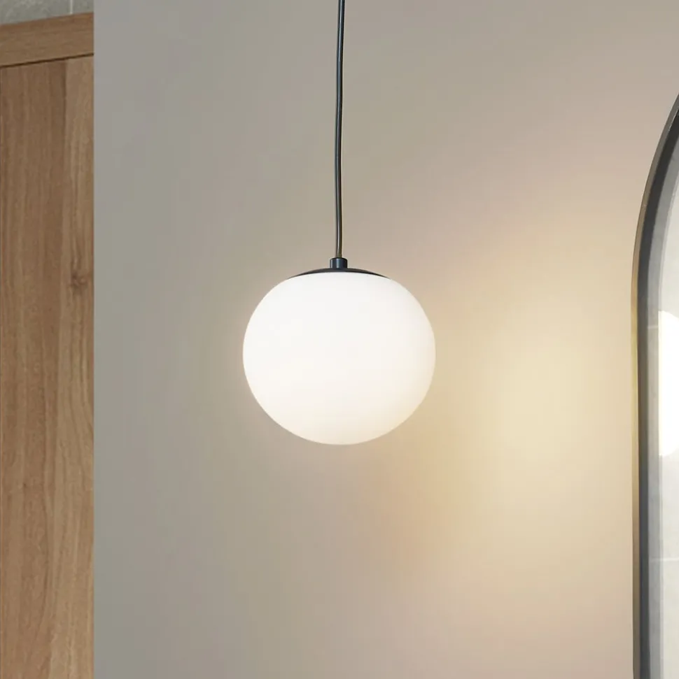 Lucande hengelampe Bidolo, svart, glass, Ø 15 cm, IP44