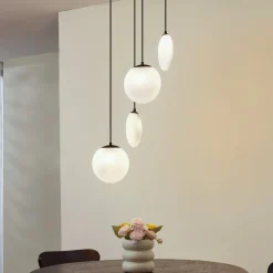 Lucande hengelampe Lunelle, hvit/svart, glass, 4 lyskilder, Ø 40cm