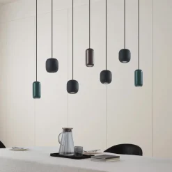 Lucande hengelampe Narion, lineær, svart/brun/grønn, 7-lys