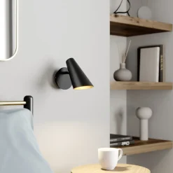 Lucande vegglampe Wibke, høyde 24 cm, svart, gull, metall