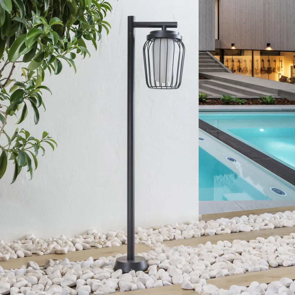 Lucande veilampe Chandan, 100 cm, svart, aluminium