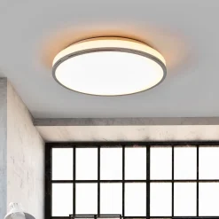 Lyss LED-baderomslampe med god lysstyrke