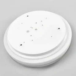 Lyss LED-taklampe for baderom med kromkant