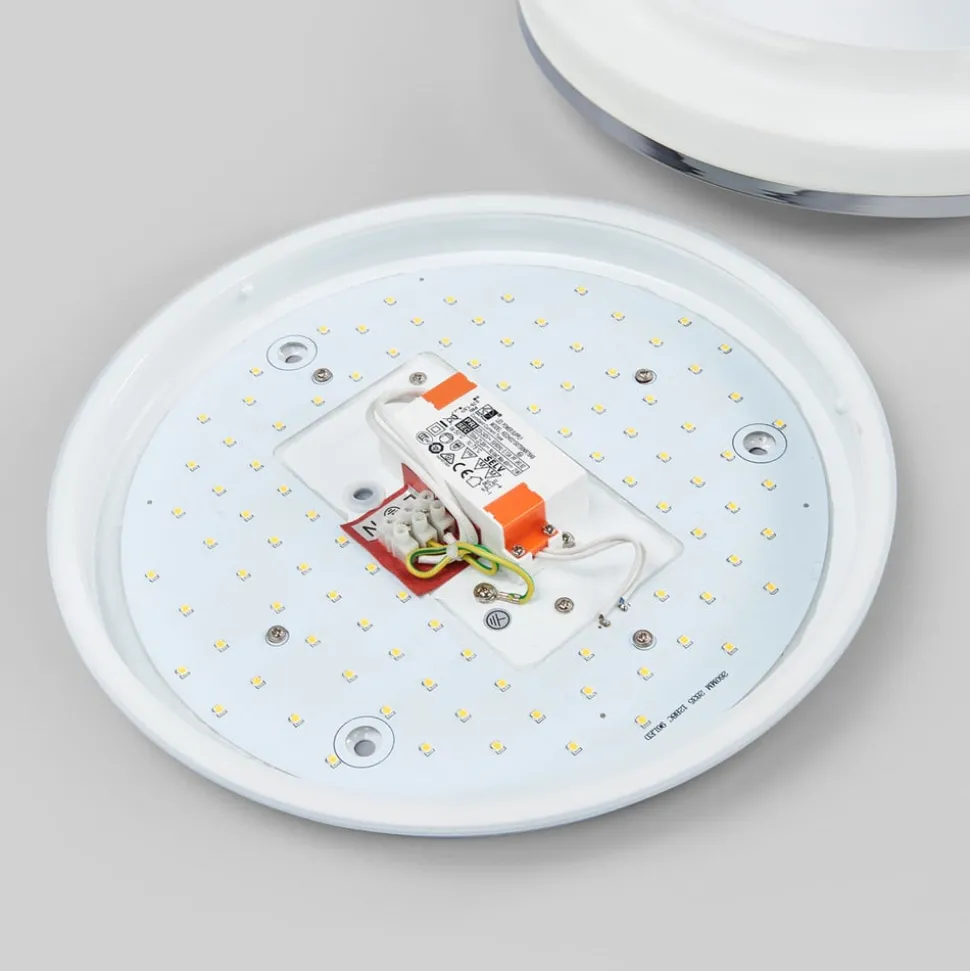 Lyss LED-taklampe for baderom med kromkant