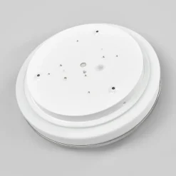 Lyss LED-taklampe rund med kromkant, IP44