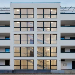 Megaman Renzo+ LED-vegglampe ColorSelect Ø 33 cm